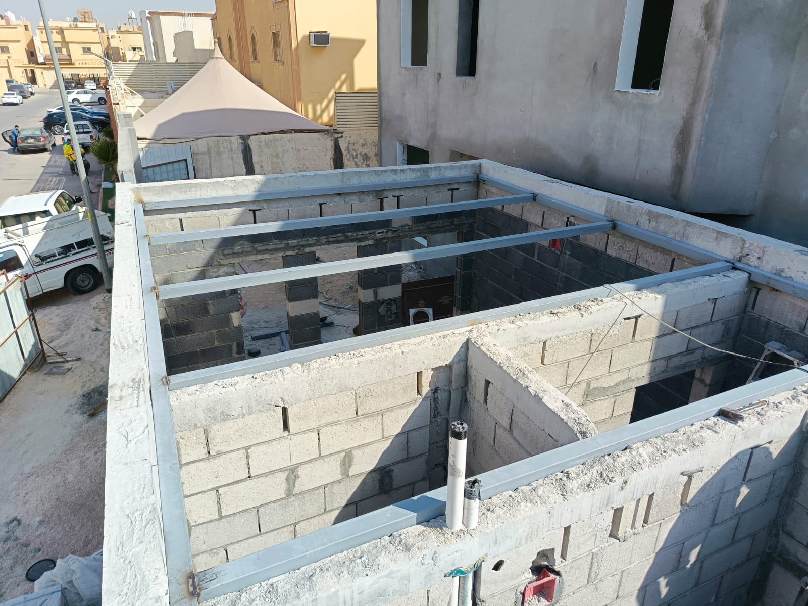 مظلات سندويش بنل
