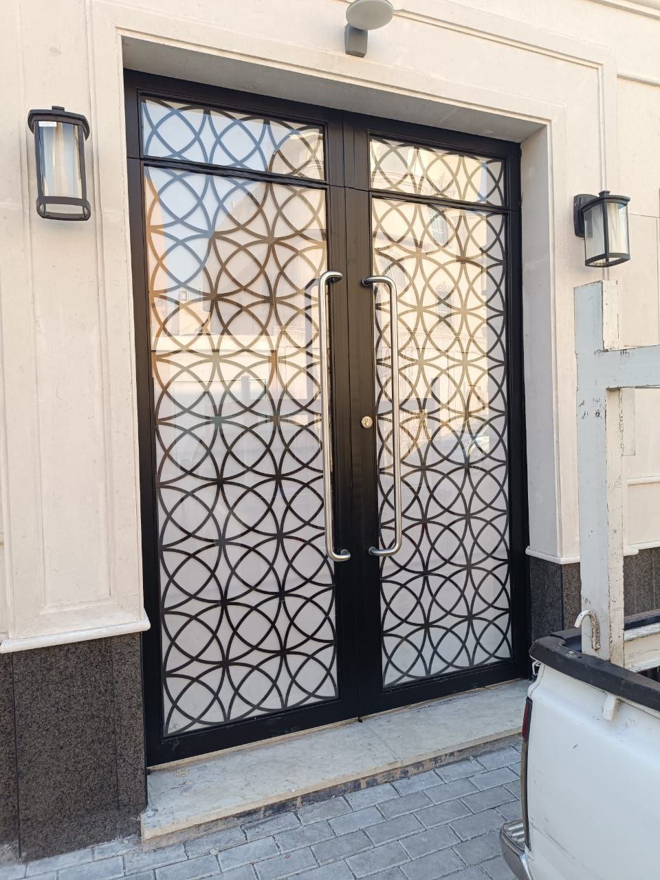 ابواب مودرن ليزر